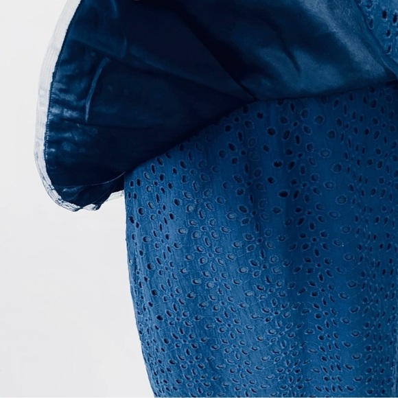 BCBG PARIS Emily Navy Eyelet Peplum Dress Sz 2 - Picture 6 of 13